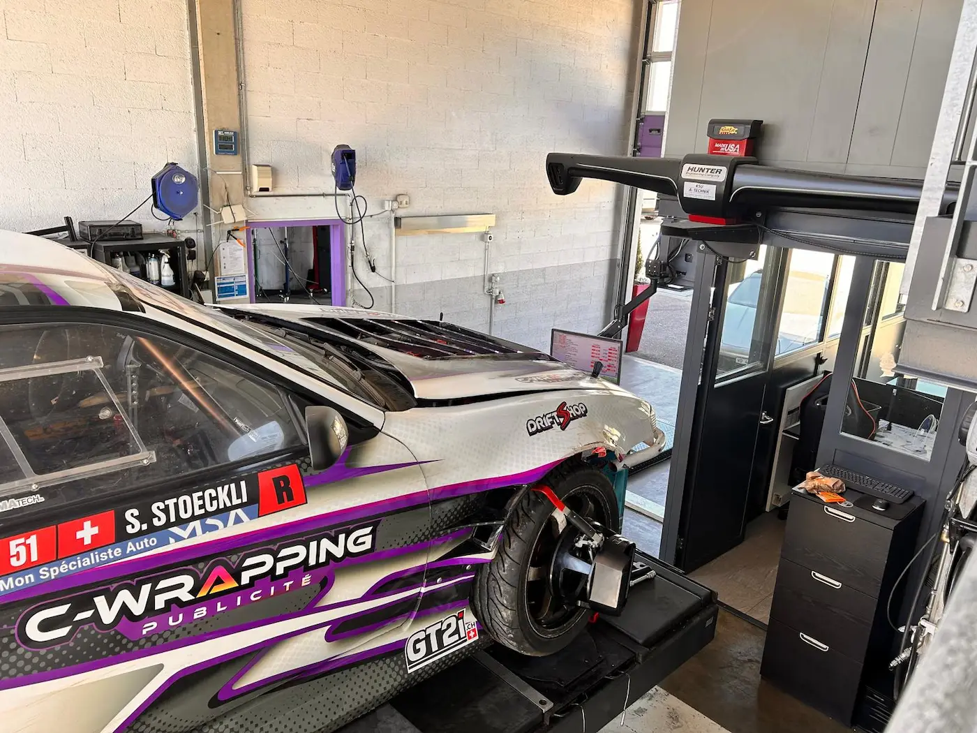 Banc de réglage de géométrie 3D par caméra chez DP Garage SA